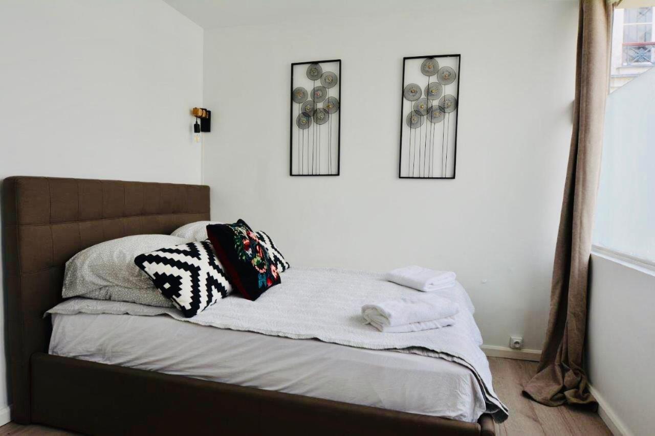 Le Marais - Richard Lenoir Working & Living Apartment